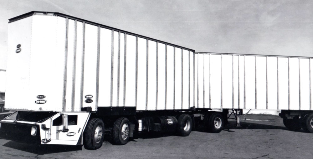 Original Strick Cab-under Trailer design Original Strick Cab-under Trailer design